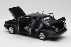 Volkswagen Jetta Mk3 CL Sort Icartime 1:18 JETTA001 Metal — billede 5 af 8
