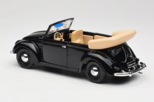 Volkswagen Beetle Cabriolet Sort Maisto 1:18 37800-M6 Metal — billede 7 af 8