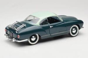 Volkswagen Karmann Ghia Blå Solido 1:18 8061 Metal — billede 3 af 8