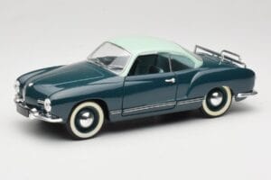 Volkswagen Karmann Ghia Blå Solido 1:18 8061 Metal
