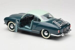 Volkswagen Karmann Ghia Blå Solido 1:18 8061 Metal — billede 5 af 8