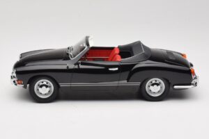 Volkswagen Karmann Ghia Cabriolet Sort Minichamps 1:18 155054031 Metal — billede 3 af 6