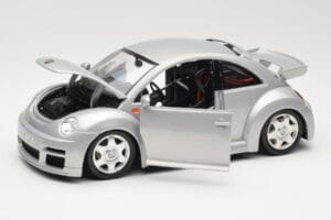 Volkswagen New Beetle RSi Sølv Bburago 1:18 3306 Metal — billede 2 af 8