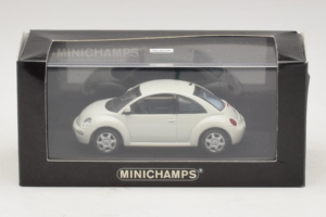 Volkswagen New Beetle Hvid Minichamps 1:43 430058005 Metal — billede 4 af 4