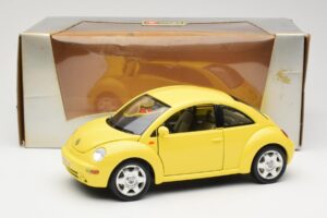 Volkswagen New Beetle Gul Bburago 1:18 BEETLE001 Metal — billede 8 af 8