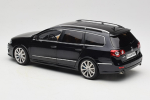 Volkswagen Passat B6 R36 Variant Sort NZG 1:18 KF044-4A Metal — billede 7 af 8