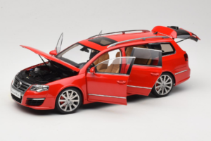 Volkswagen Passat B6 R36 Variant Rød NZG 1:18 KF044-5 Metal — billede 2 af 8