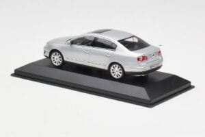 Volkswagen Passat B6 Sølv Minichamps 1:43 PASSAT003 Metal — billede 3 af 4