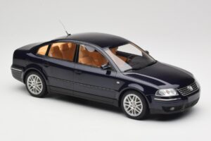 Volkswagen Passat W8 B5.5 Indigo Blue DNA 1:18 DNA000029 Metal — billede 4 af 6