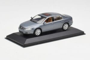 Volkswagen Phaeton 3D Grå Minichamps 1:43 3D0099300GPR7Q Metal — billede 2 af 4