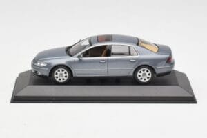 Volkswagen Phaeton 3D Grå Minichamps 1:43 3D0099300GPR7Q Metal