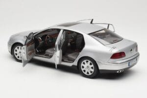 Volkswagen Phaeton D1 Silver Metallic AUTOart 1:18 79742 Metal — billede 5 af 8