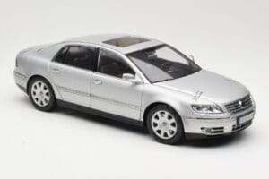 Volkswagen Phaeton D1 Silver Metallic AUTOart 1:18 79742 Metal — billede 6 af 8