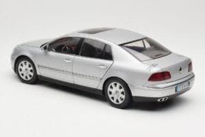 Volkswagen Phaeton D1 Silver Metallic AUTOart 1:18 79742 Metal — billede 7 af 8