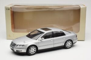 Volkswagen Phaeton D1 Silver Metallic AUTOart 1:18 79742 Metal — billede 8 af 8