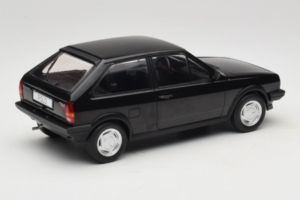 Volkswagen Polo II Coupe G40 Sort MCG 1:18 MCG18524 Metal — billede 2 af 6