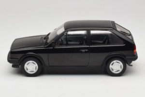 Volkswagen Polo II Coupe G40 Sort MCG 1:18 MCG18524 Metal — billede 3 af 6
