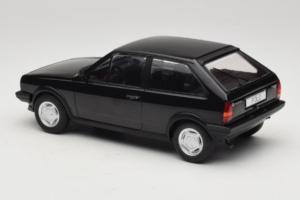 Volkswagen Polo II Coupe G40 Sort MCG 1:18 MCG18524 Metal — billede 5 af 6