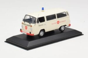 Volkswagen T2 Ambulance Malteser Hilfsdienst Minichamps 1:43 400053092 Metal — billede 2 af 4