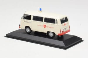 Volkswagen T2 Ambulance Malteser Hilfsdienst Minichamps 1:43 400053092 Metal — billede 3 af 4