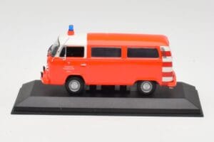 Volkswagen T2 Bus Brandvæsen Frankfurt Røde Kofangere Minichamps 1:43 400053091-V1 Metal