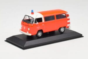 Volkswagen T2 Bus Brandvæsen Frankfurt Minichamps 1:43 400053091-R Metal — billede 2 af 4