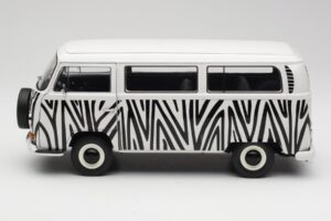Volkswagen T2a Bus Safari Schuco 1:18 191 Metal — billede 4 af 8