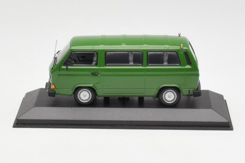 Volkswagen T3 Bus Grøn Minichamps 1:43 400055000 Metal