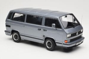 Volkswagen T3 Porsche B32 Minibus Blå KK-Scale 1:18 KKDC180221 Metal — billede 4 af 6