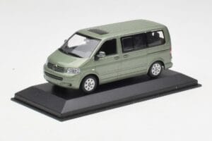 Volkswagen T5 Bus Fresco Green Minichamps 1:43 T5001-B Metal — billede 2 af 4
