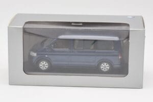 Volkswagen T5 Bus Shadow Blue Minichamps 1:43 842902102 Metal — billede 4 af 4