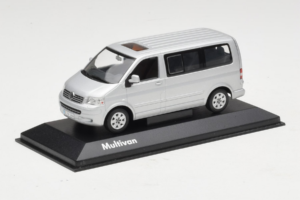 Volkswagen T5 Bus Sølv Minichamps 1:43 T5003 Metal — billede 2 af 4