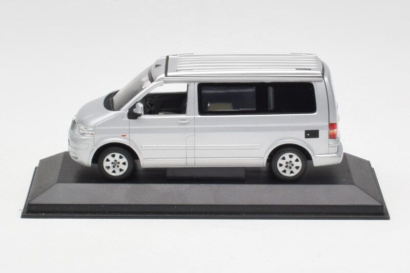 Volkswagen T5 California Sølv Minichamps 1:43 7H8099300GPA7W Metal