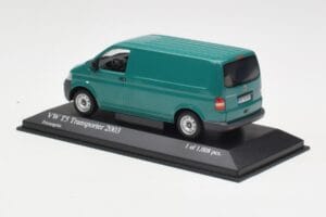 Volkswagen T5 Transporter Grøn Minichamps 1:43 400052261 Metal — billede 3 af 4
