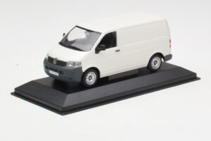 Volkswagen T5 Transporter Hvid Minichamps 1:43 T5002-B Metal — billede 2 af 4
