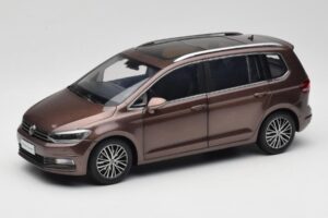 Volkswagen Touran 5T Brun Paudi Model 1:18 ZVE000003BRA Metal