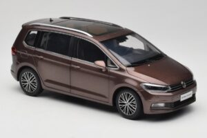 Volkswagen Touran 5T Brun Paudi Model 1:18 ZVE000003BRA Metal — billede 6 af 8