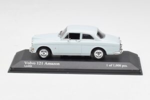 Volvo 121 Amazon Knalblå Minichamps 1:43 430171007 Metal