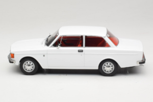 Volvo 142 Hvid MCG 1:18 MCG18445 Metal — billede 3 af 6