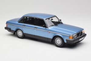 Volvo 240 GL Blå Metallic Minichamps 1:18 155171404 Metal — billede 4 af 6