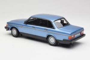 Volvo 240 GL Blå Metallic Minichamps 1:18 155171404 Metal — billede 5 af 6