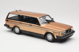 Volvo 240 GL Stationcar Gold Metallic Minichamps 1:18 155171415 Metal — billede 4 af 6