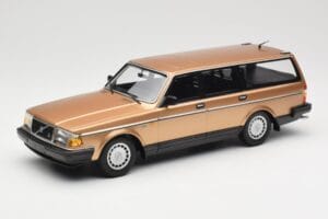 Volvo 240 GL Stationcar Gold Metallic Minichamps 1:18 155171415 Metal