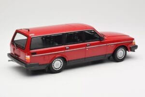 Volvo 240 GL Stationcar Rød Minichamps 1:18 155171411 Metal — billede 2 af 6