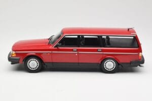 Volvo 240 GL Stationcar Rød Minichamps 1:18 155171411 Metal — billede 3 af 6
