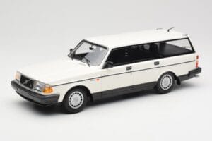 Volvo 240 GL Stationcar Hvid Minichamps 1:18 155171412 Metal
