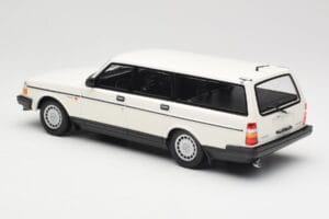 Volvo 240 GL Stationcar Hvid Minichamps 1:18 155171412 Metal — billede 5 af 6