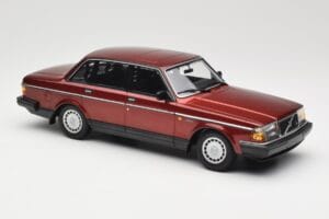 Volvo 240 GL Dark Red Metallic Minichamps 1:18 155171406 Metal — billede 4 af 6