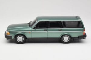 Volvo 240 GL Estate Green Metallic Minichamps 1:18 155171410 Metal — billede 3 af 6