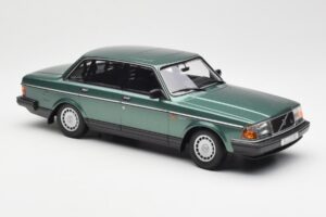 Volvo 240 GL Grøn Metallic Minichamps 1:18 155171400 Metal — billede 4 af 6